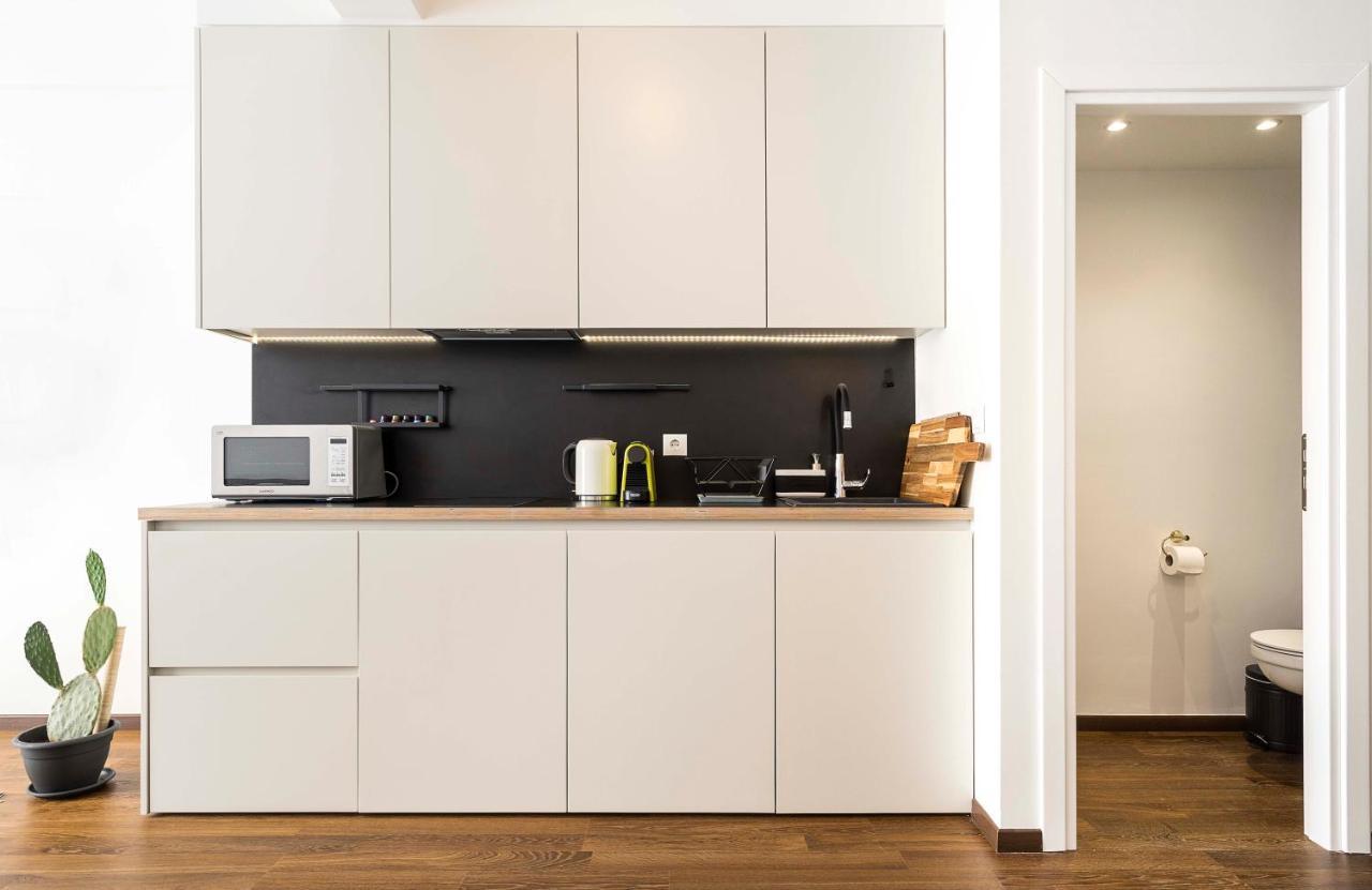 Athens' Best Location- Stunning & Spacious Studio Bagian luar foto